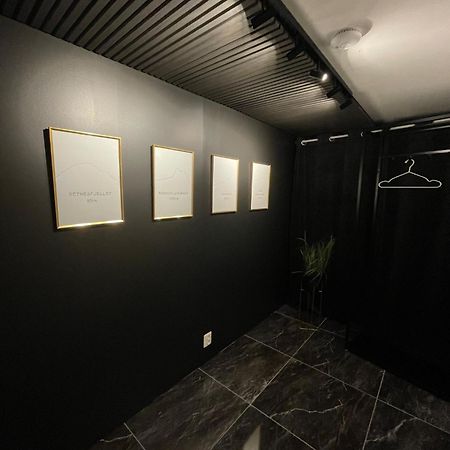 דירות Andalsnes Underground Flat מראה חיצוני תמונה
